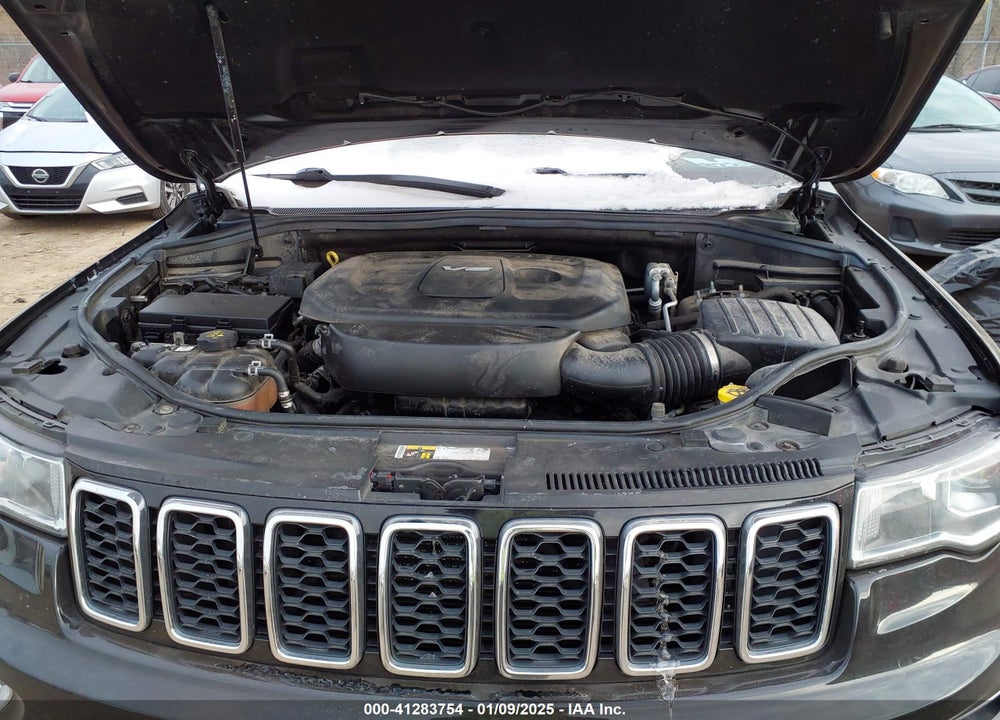 2017 JEEP GRAND CHEROKEE VIN: 1C4RJFBG9HC852083