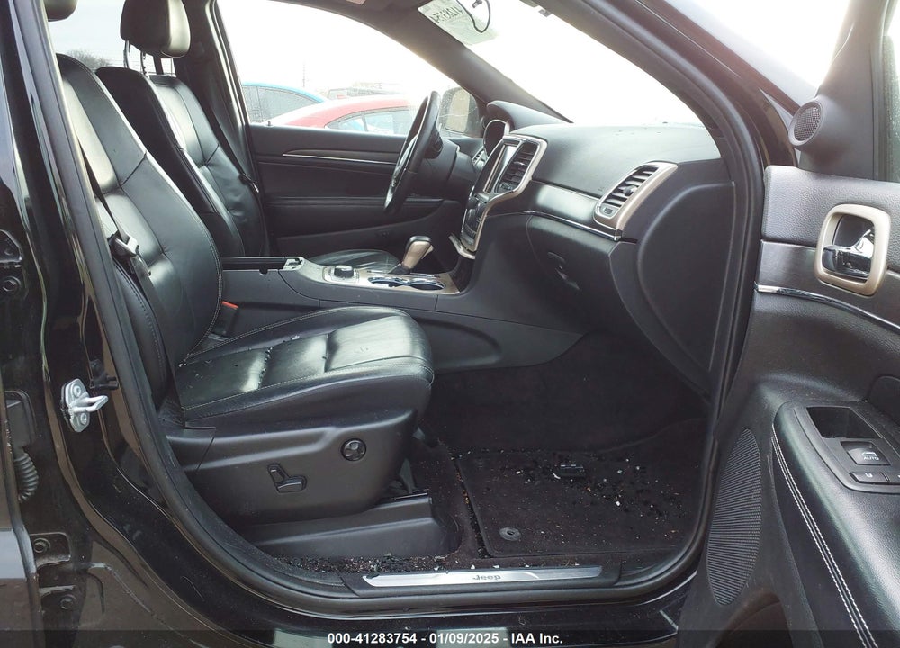 2017 JEEP GRAND CHEROKEE VIN: 1C4RJFBG9HC852083