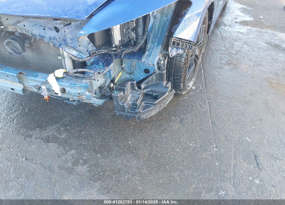 2011 HONDA ACCORD VIN: 1HGCS1A76BA015688