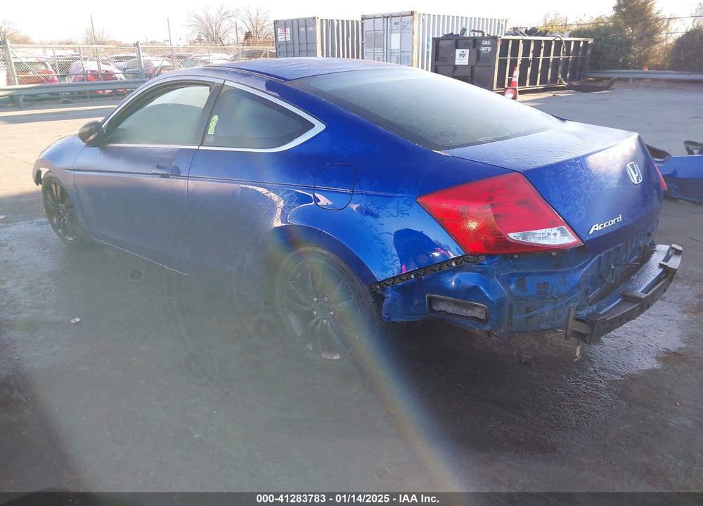 2011 HONDA ACCORD VIN: 1HGCS1A76BA015688