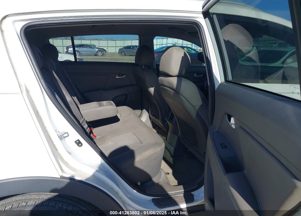 2015 KIA SPORTAGE LX VIN: KNDPB3AC2F7722346