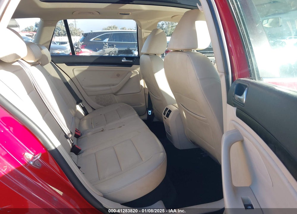 2010 VOLKSWAGEN JETTA VIN: 3VWTZ7AJ8AM662830