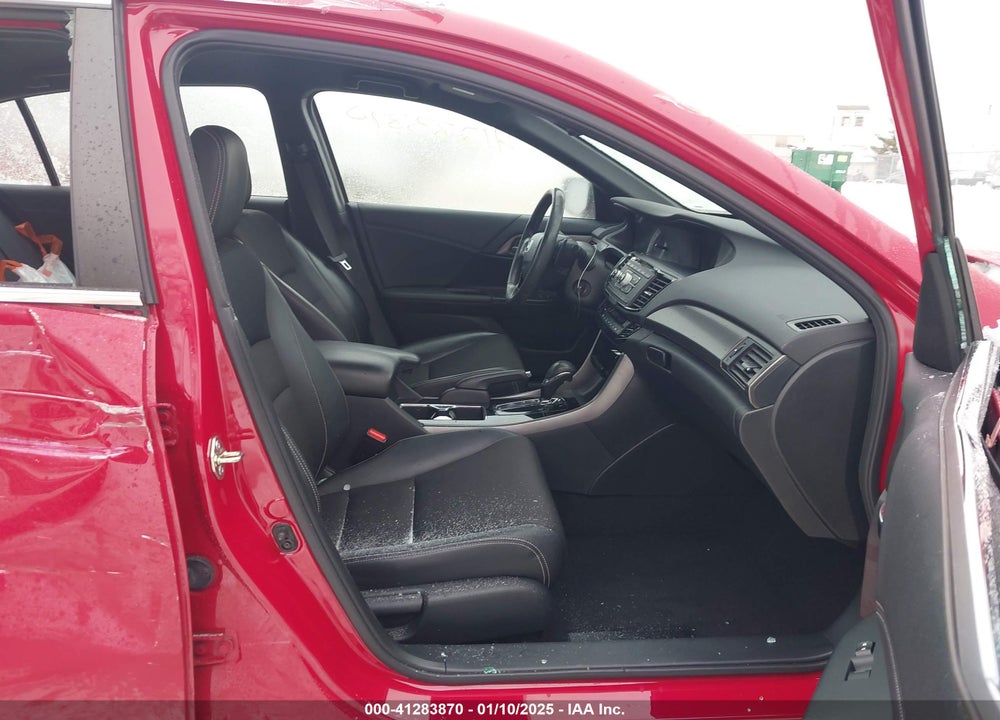 2016 HONDA ACCORD VIN: 1HGCR2F50GA193239
