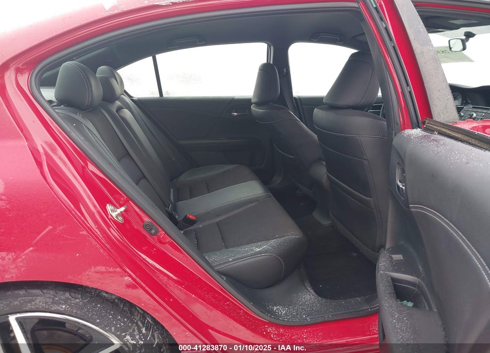 2016 HONDA ACCORD VIN: 1HGCR2F50GA193239