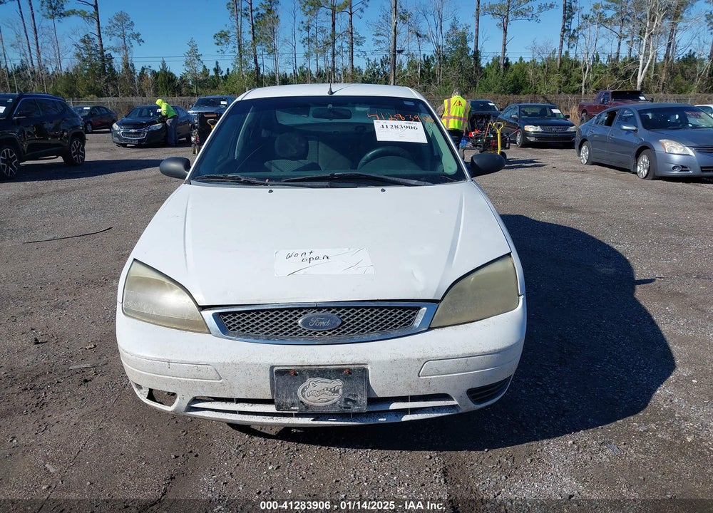 2007 FORD FOCUS VIN: 1FAHP34N57W332129