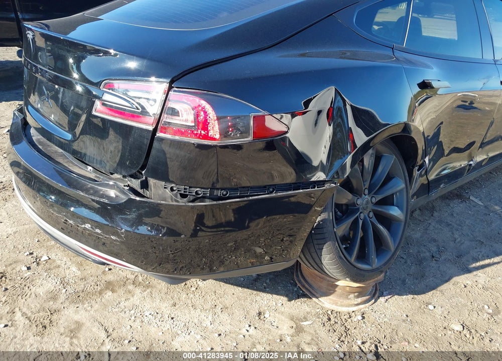 2013 TESLA MODEL S VIN: 5YJSA1CNXDFP18925