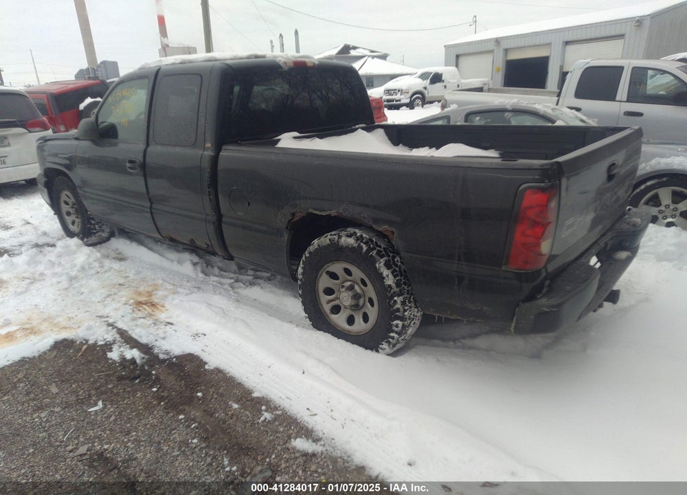 2005 CHEVROLET SILVERADO 1500 WORK TRUCK VIN: 2GCEC19T551326999