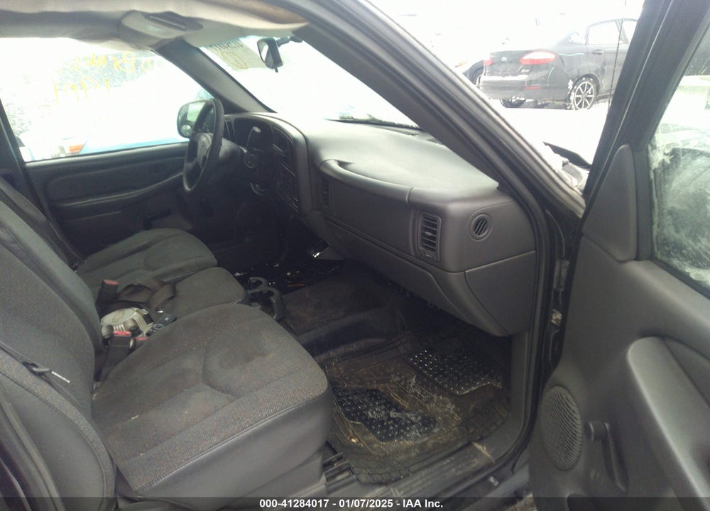 2005 CHEVROLET SILVERADO 1500 WORK TRUCK VIN: 2GCEC19T551326999