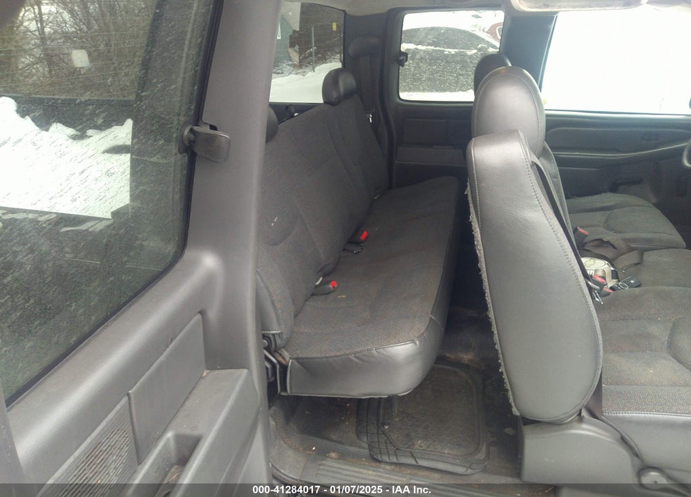 2005 CHEVROLET SILVERADO 1500 WORK TRUCK VIN: 2GCEC19T551326999
