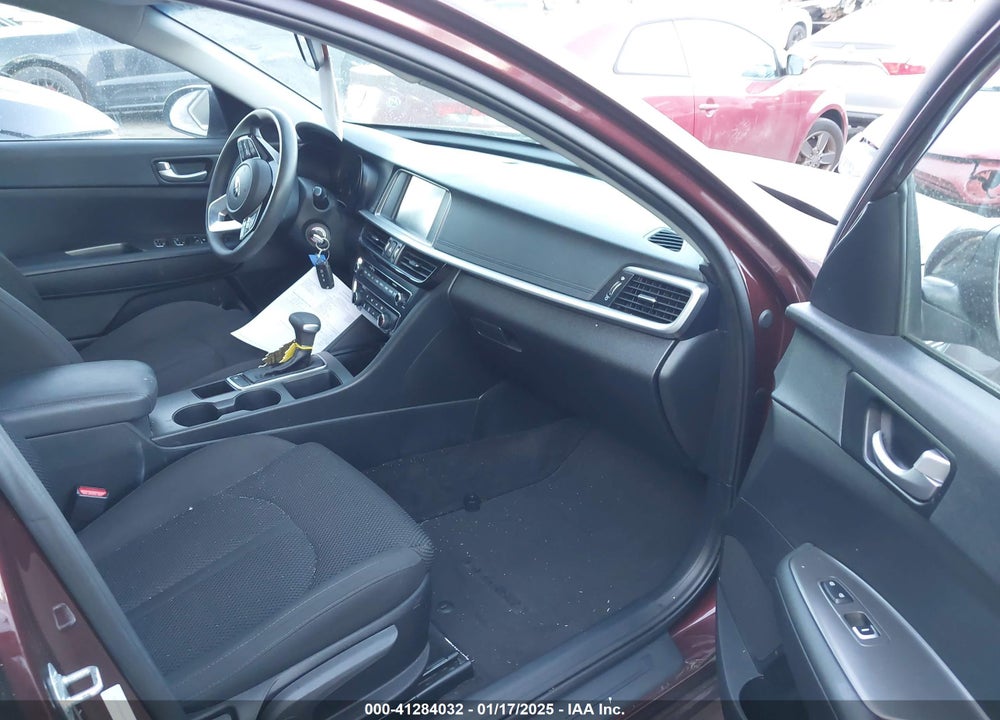 2019 KIA OPTIMA VIN: 5XXGT4L32KG278936