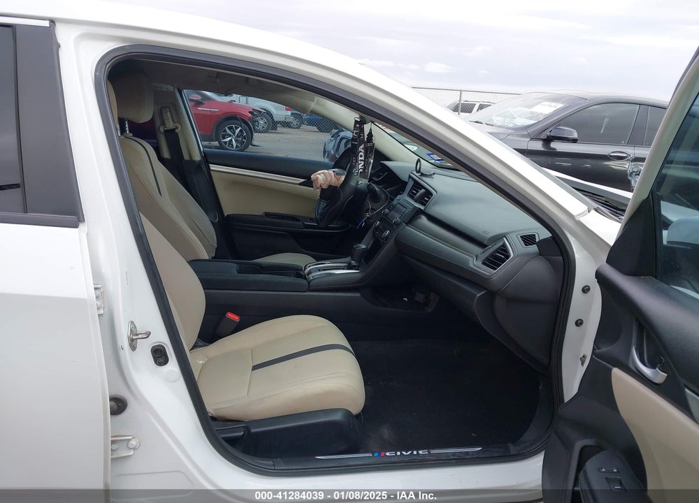 2019 HONDA CIVIC VIN: 19XFC2F67KE017395