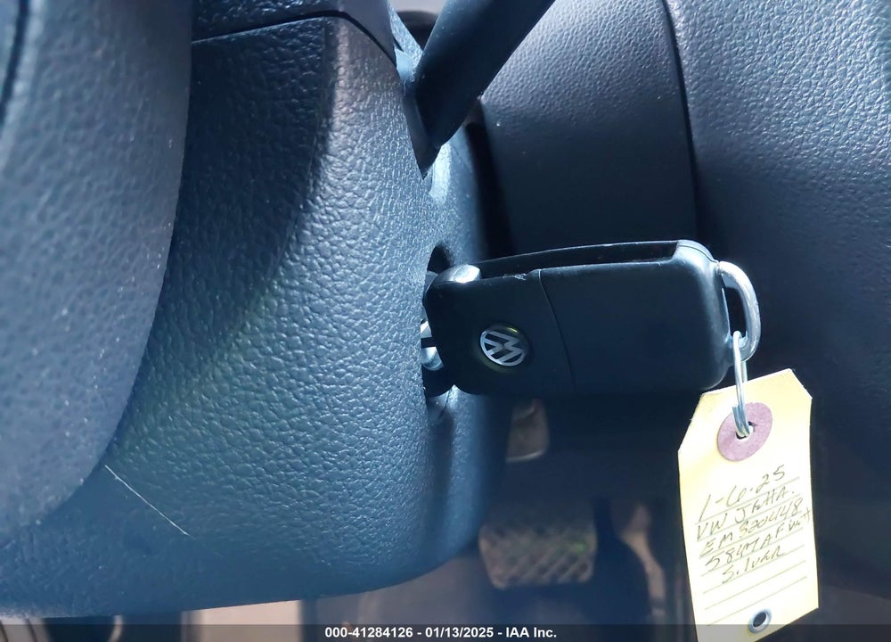 2014 VOLKSWAGEN JETTA 1.8T SE VIN: 3VWD17AJ9EM320448