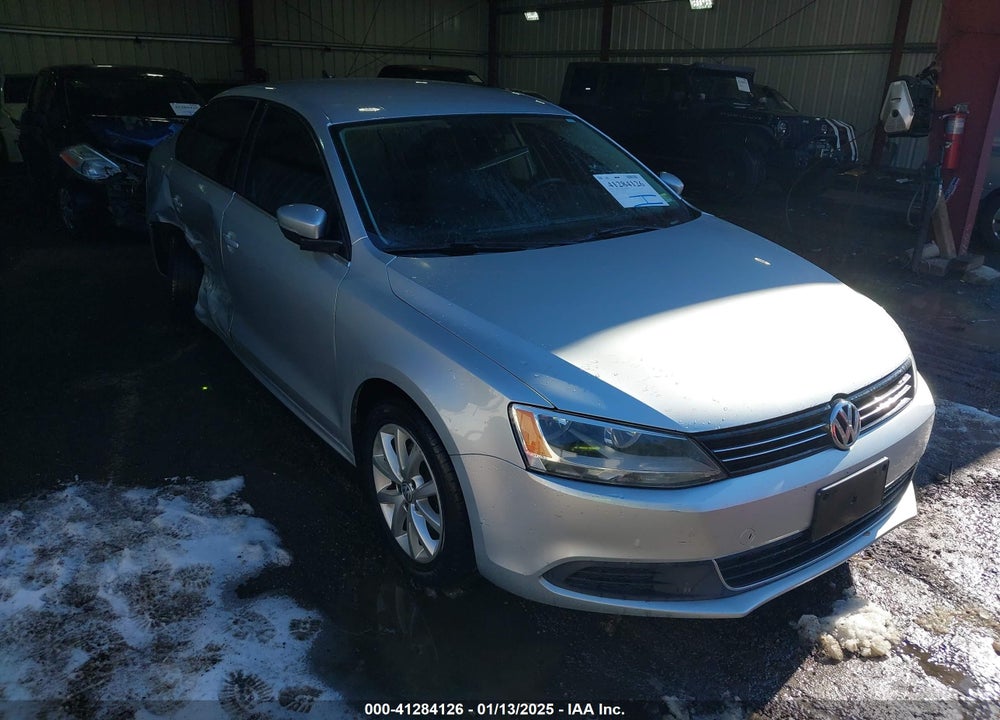 2014 VOLKSWAGEN JETTA 1.8T SE VIN: 3VWD17AJ9EM320448