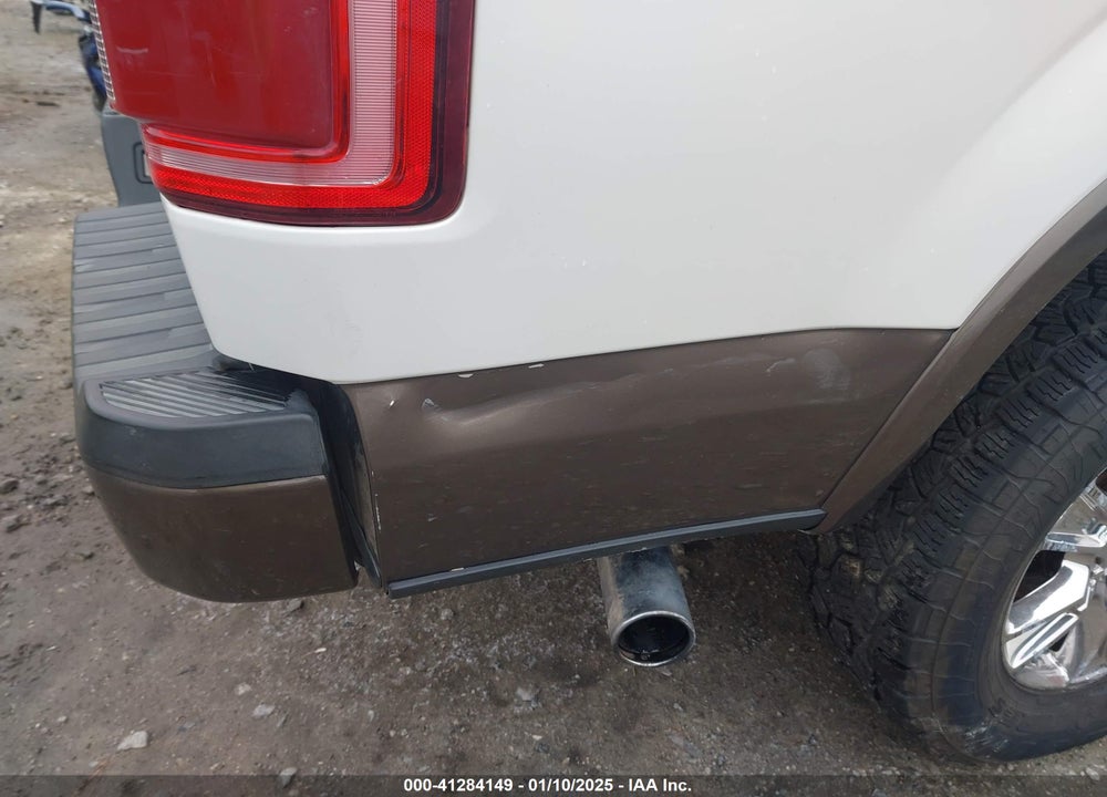 2015 FORD F-150 LARIAT VIN: 1FTEW1EGXFKE33502