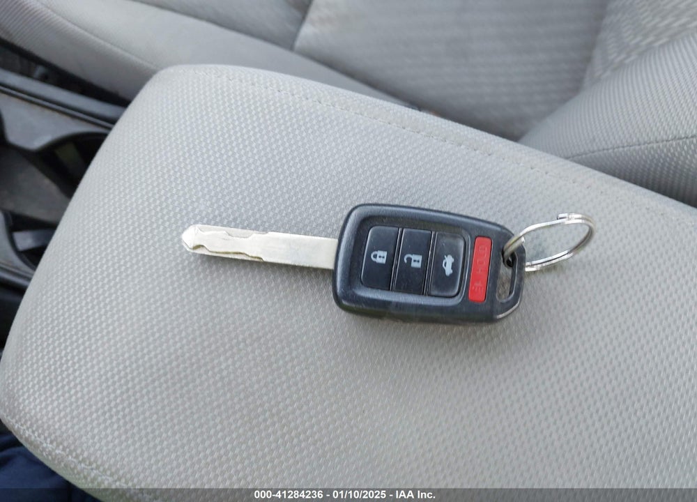 2014 HONDA CIVIC LX VIN: 2HGFB2E5XEH530842