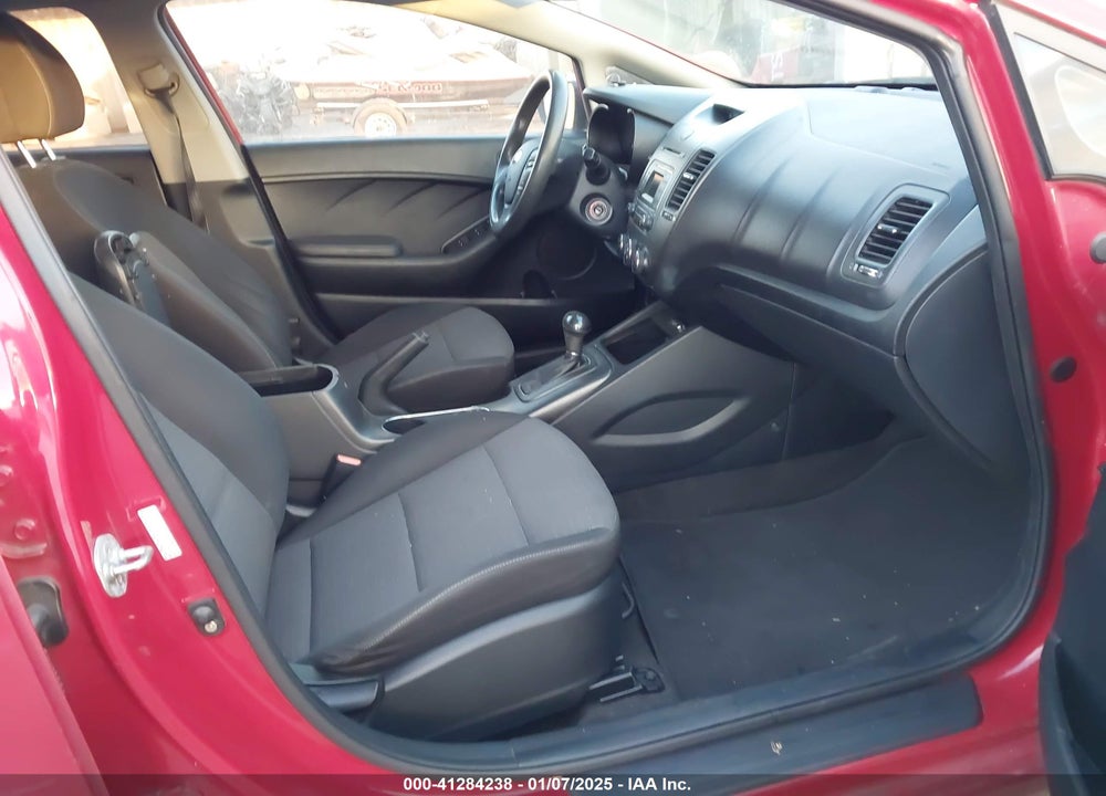 2015 KIA FORTE LX VIN: KNAFX4A68F5430447