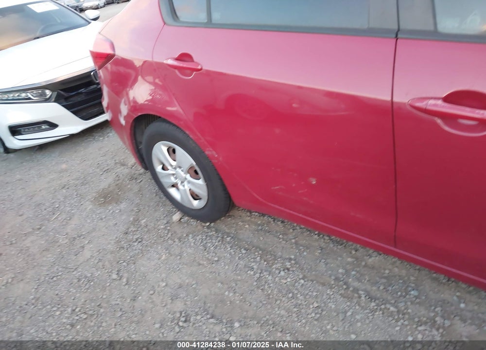 2015 KIA FORTE LX VIN: KNAFX4A68F5430447