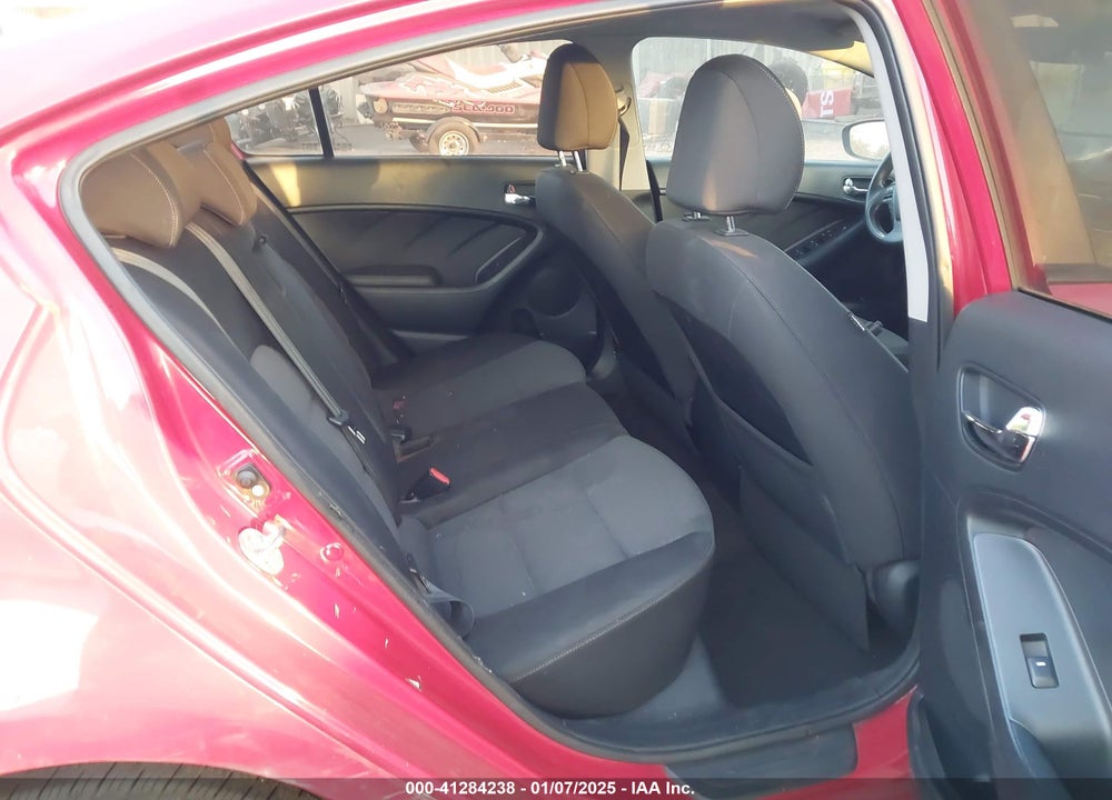 2015 KIA FORTE LX VIN: KNAFX4A68F5430447