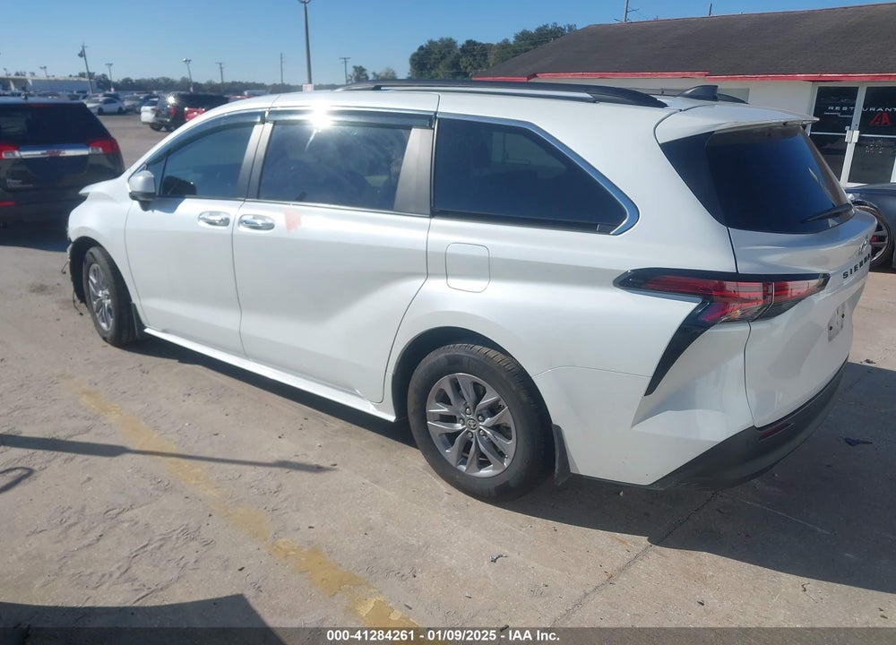 2022 TOYOTA SIENNA VIN: 5TDYRKECXNS114227