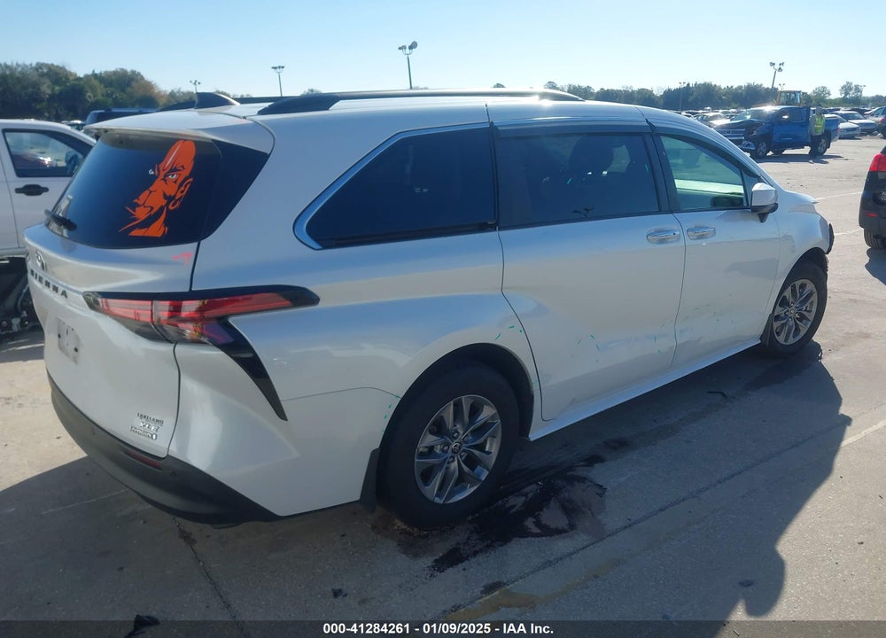 2022 TOYOTA SIENNA VIN: 5TDYRKECXNS114227
