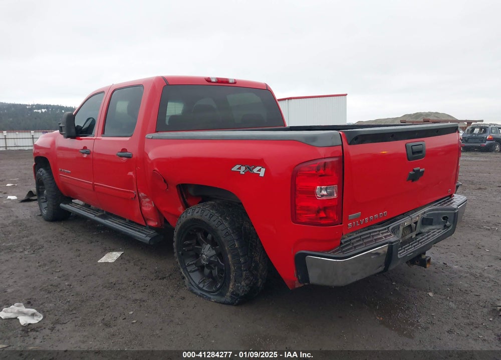 2011 CHEVROLET SILVERADO 1500 VIN: 3GCPKSEA5BG164588