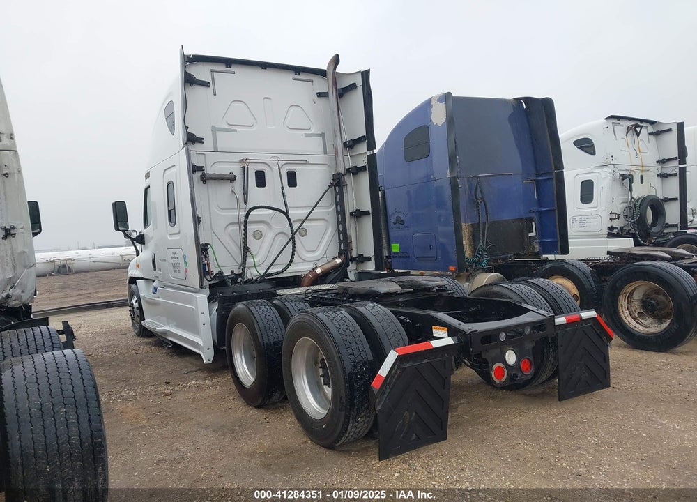 2016 FREIGHTLINER CASCADIA 125 VIN: 3AKJGLD5XGSGX8593