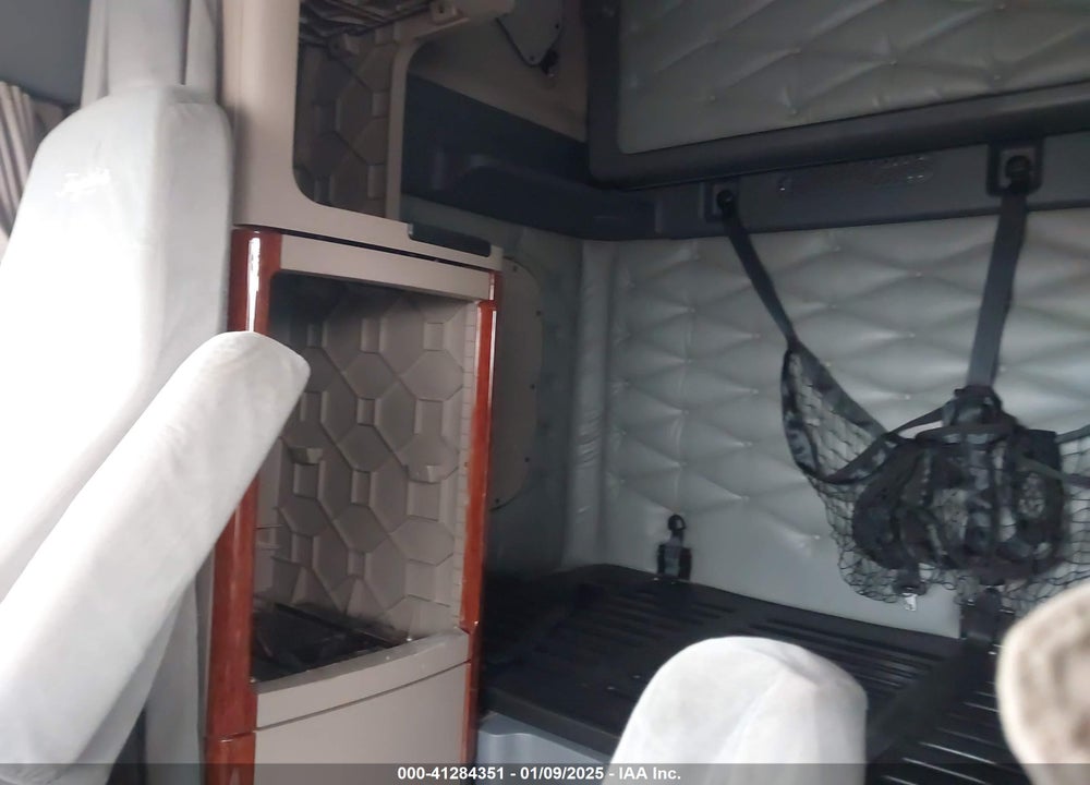 2016 FREIGHTLINER CASCADIA 125 VIN: 3AKJGLD5XGSGX8593
