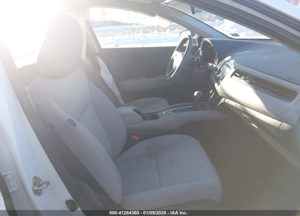 2020 HONDA HR-V AWD LX VIN: 3CZRU6H31LM703972
