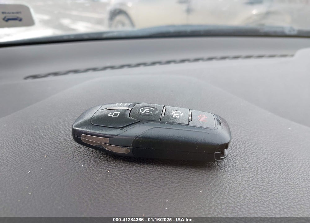 2013 LINCOLN MKZ VIN: 3LN6L2G92DR810958