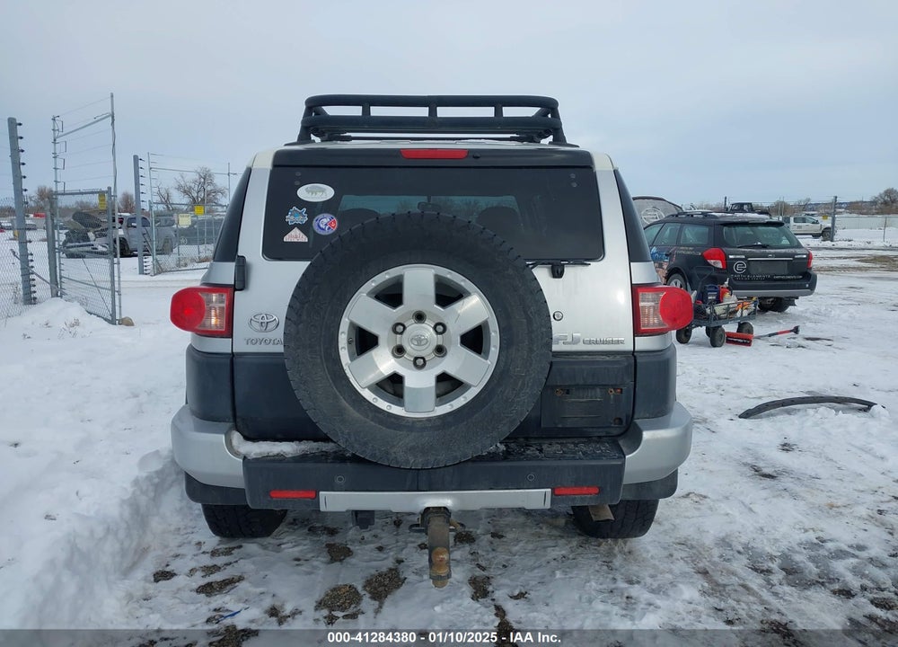 2008 TOYOTA FJ CRUISER VIN: JTEBU11F28K044728