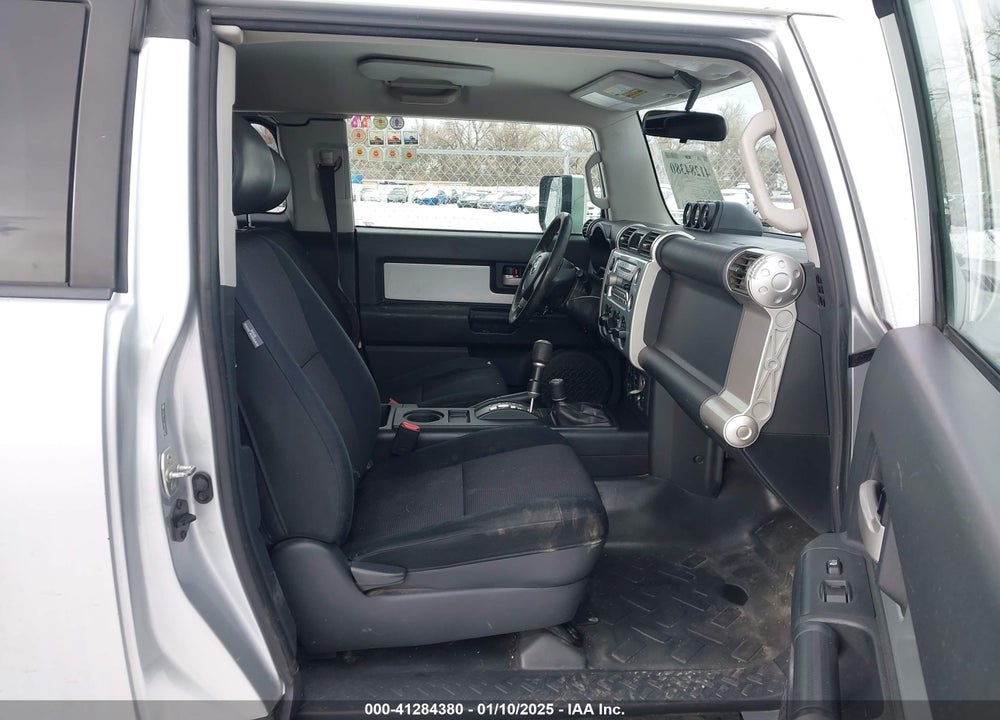 2008 TOYOTA FJ CRUISER VIN: JTEBU11F28K044728