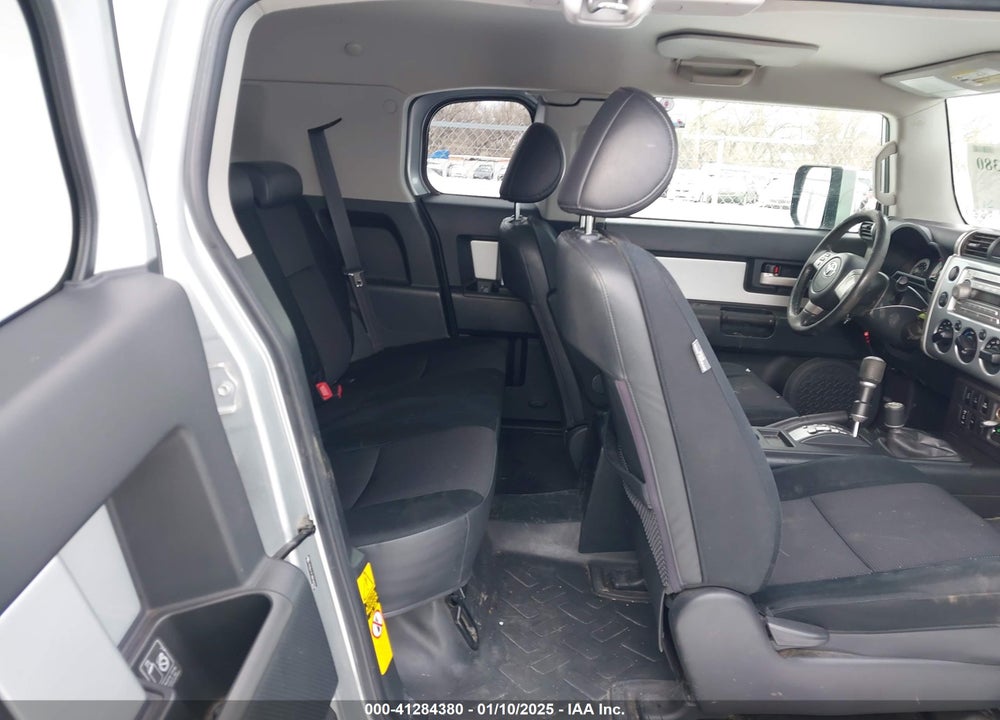 2008 TOYOTA FJ CRUISER VIN: JTEBU11F28K044728