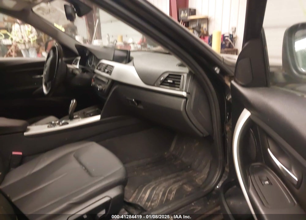 2013 BMW 328I XDRIVE VIN: WBA3B5G55DNS02442