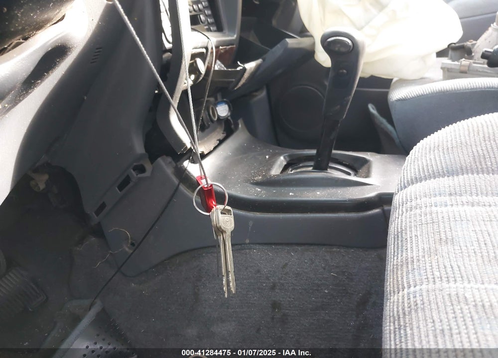 2000 TOYOTA 4RUNNER VIN: JT3GM84R6Y0064909