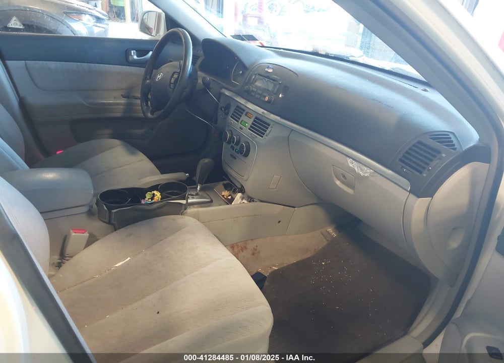 2006 HYUNDAI SONATA GL VIN: KMHET46CX6A082050