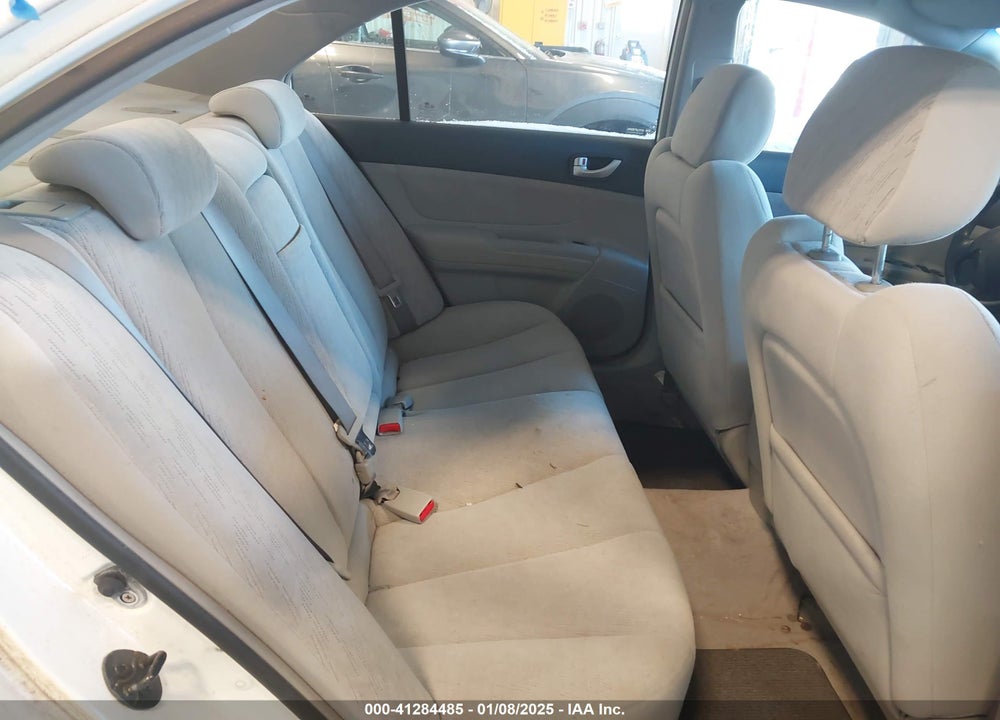 2006 HYUNDAI SONATA GL VIN: KMHET46CX6A082050