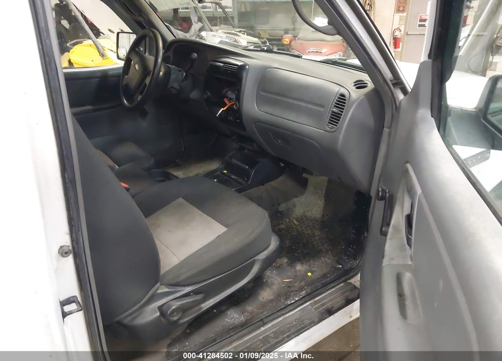 2011 FORD RANGER XL VIN: 1FTKR1ED4BPA82129