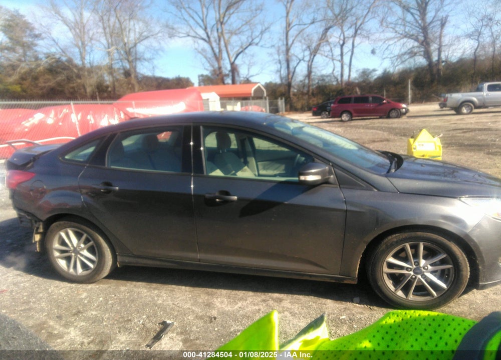 2017 FORD FOCUS SE VIN: 1FADP3F24HL341621