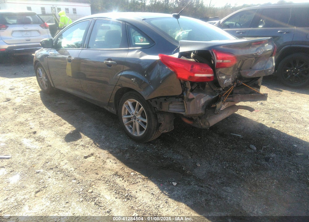 2017 FORD FOCUS SE VIN: 1FADP3F24HL341621