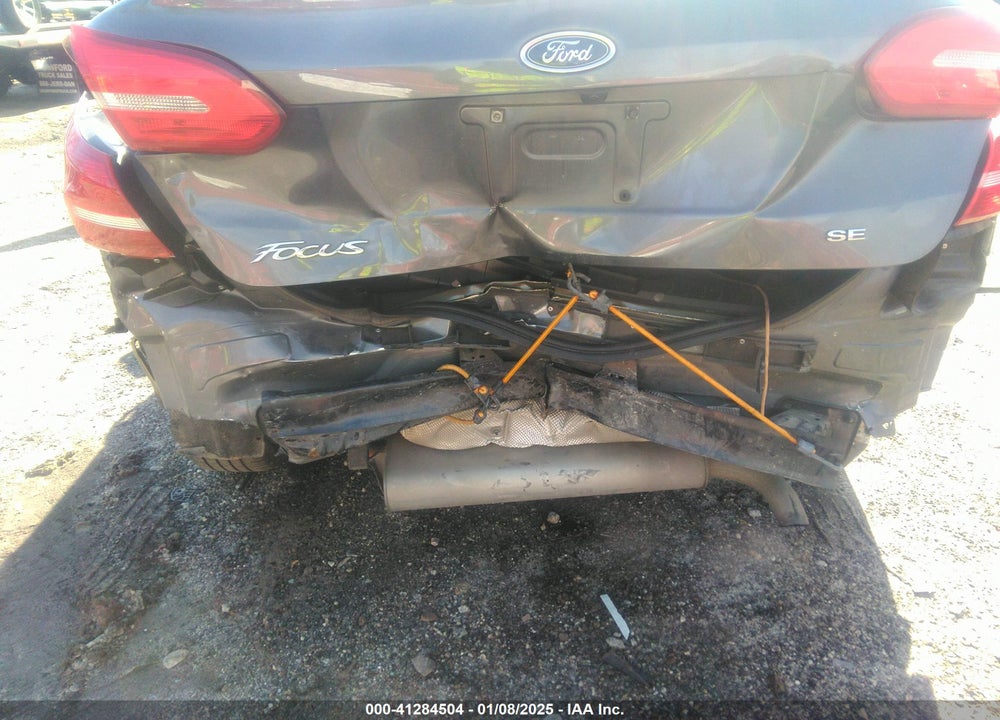 2017 FORD FOCUS SE VIN: 1FADP3F24HL341621