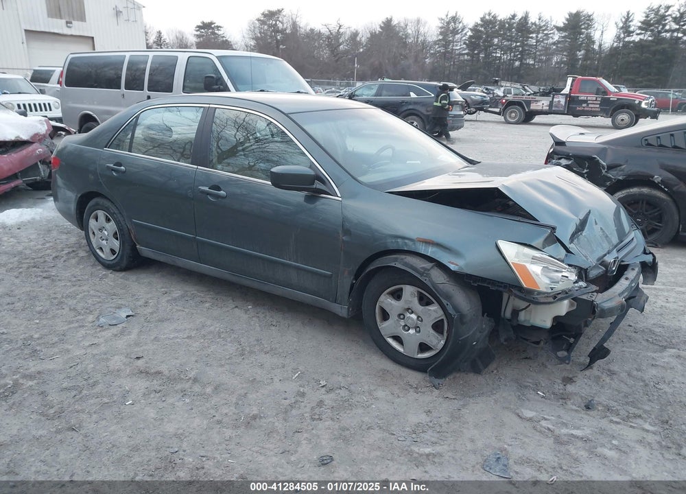 2005 HONDA ACCORD 2.4 LX VIN: 1HGCM56475A155138