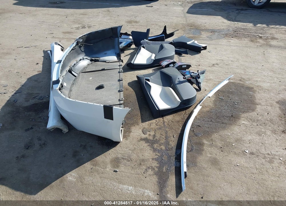 2020 TESLA MODEL S VIN: 5YJSA1E47LF404443