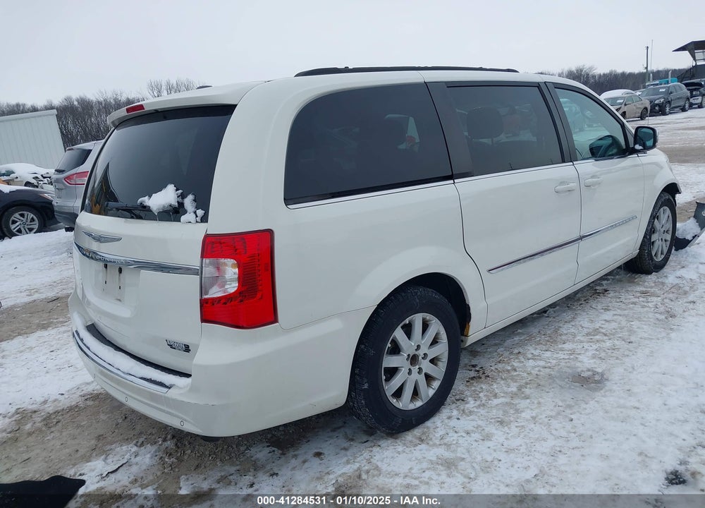 2011 CHRYSLER TOWN & COUNTRY TOURING-L VIN: 2A4RR8DG3BR633419