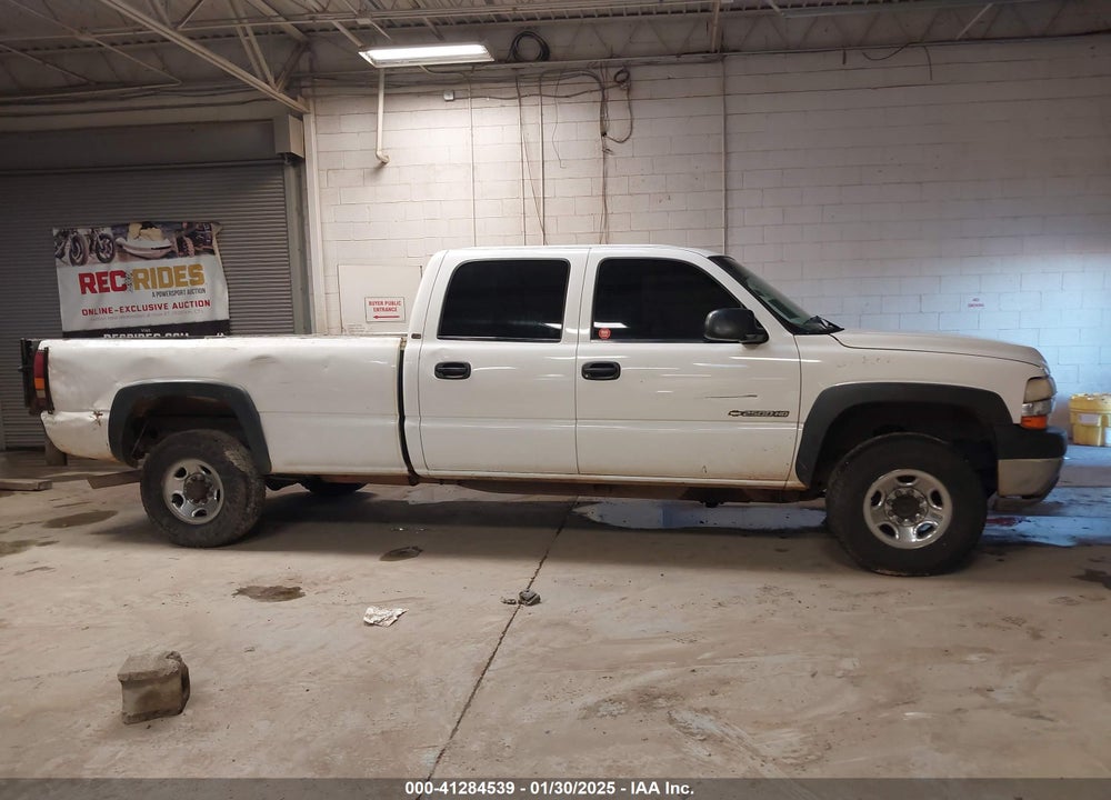 2001 CHEVROLET SILVERADO 2500HD VIN: 1GCHC23U61F178515