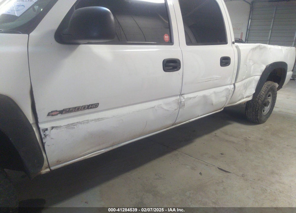 2001 CHEVROLET SILVERADO 2500HD VIN: 1GCHC23U61F178515