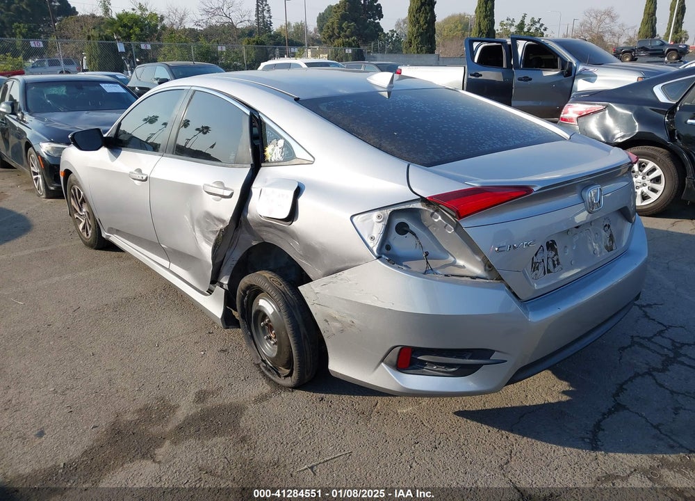 2018 HONDA CIVIC VIN: 2HGFC2F74JH515227