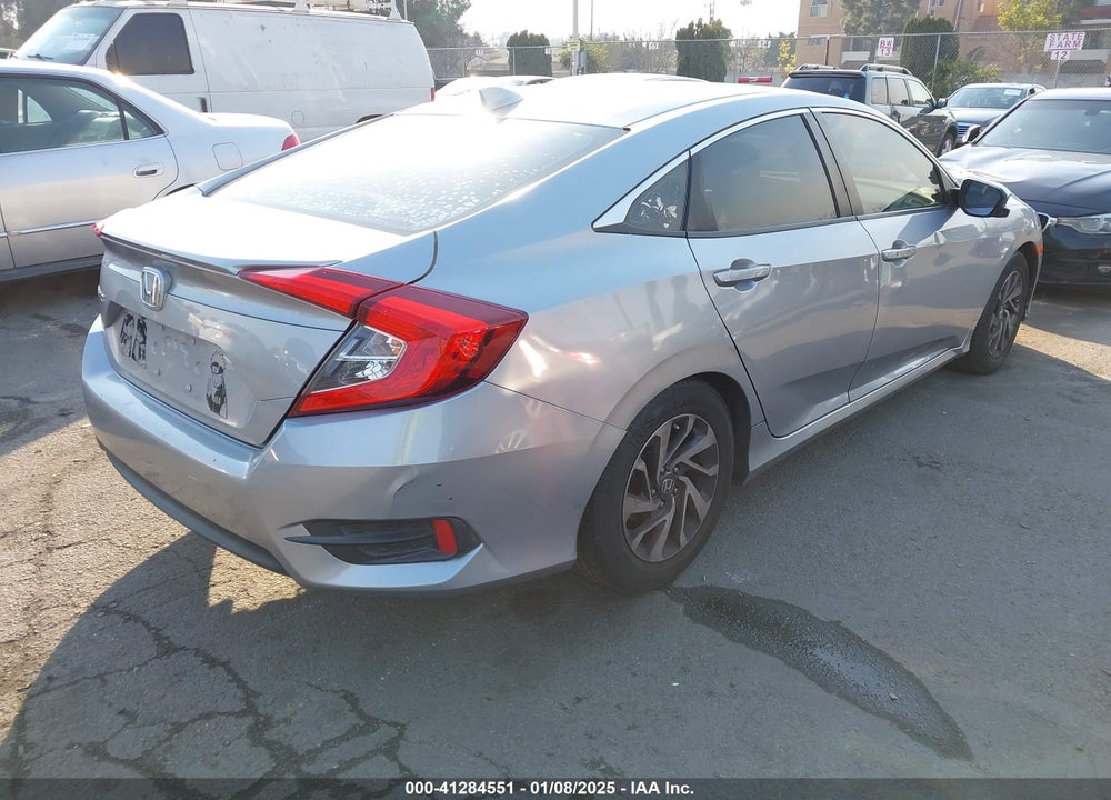 2018 HONDA CIVIC VIN: 2HGFC2F74JH515227
