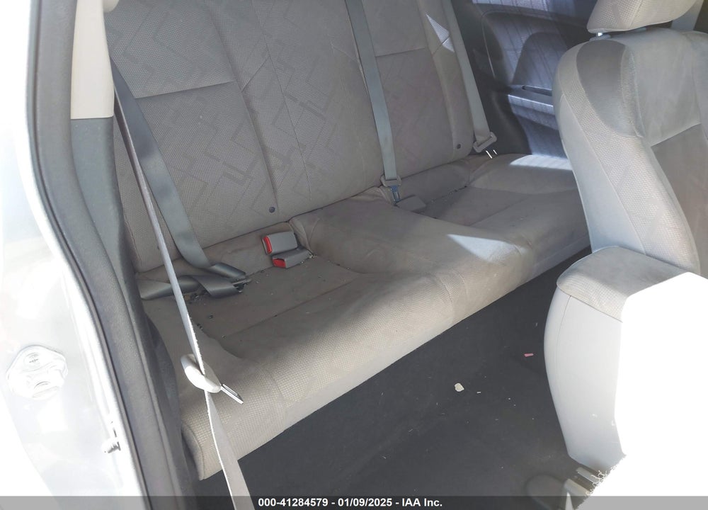 2012 HONDA CIVIC VIN: 2HGFG3B58CH515278