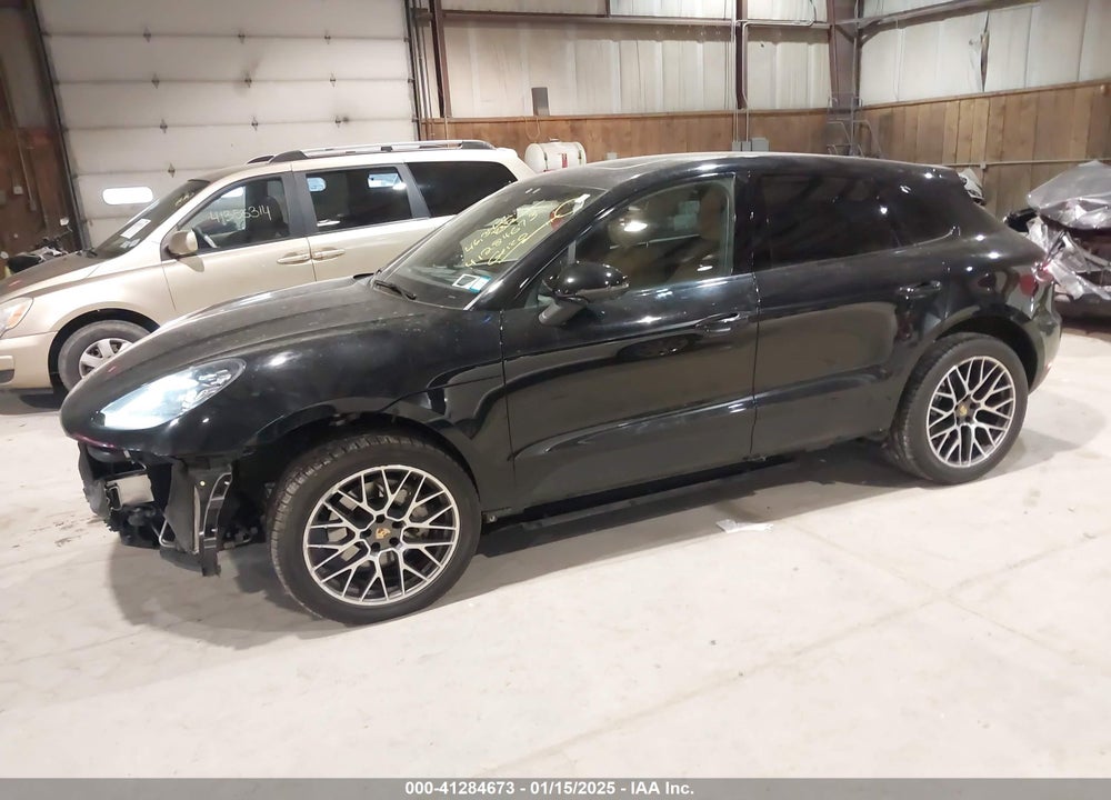 2018 PORSCHE MACAN S VIN: WP1AB2A58JLB36038