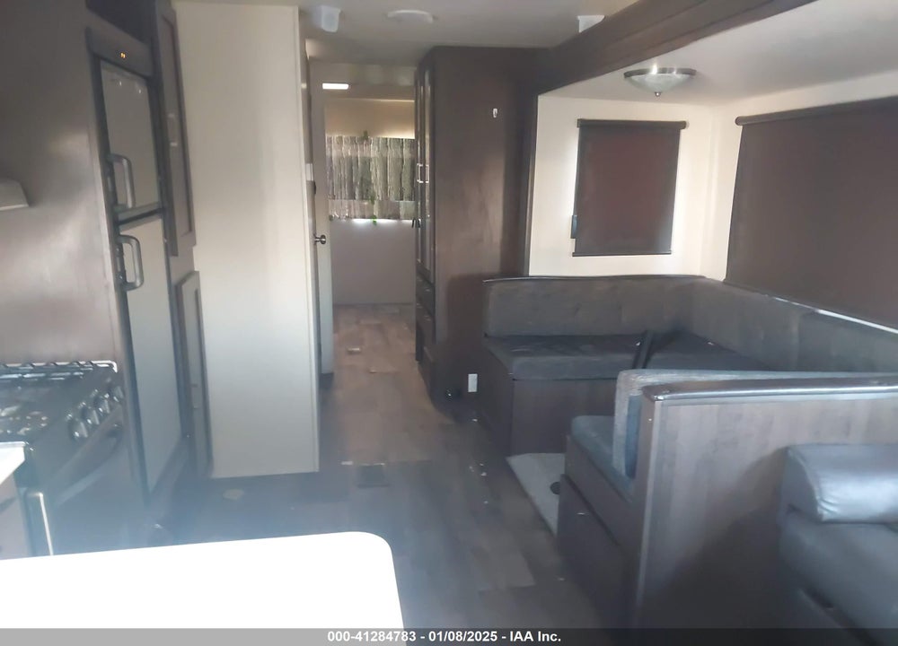 2018 SALEM 32BHDS VIN: 4X4TSMH25JA322790